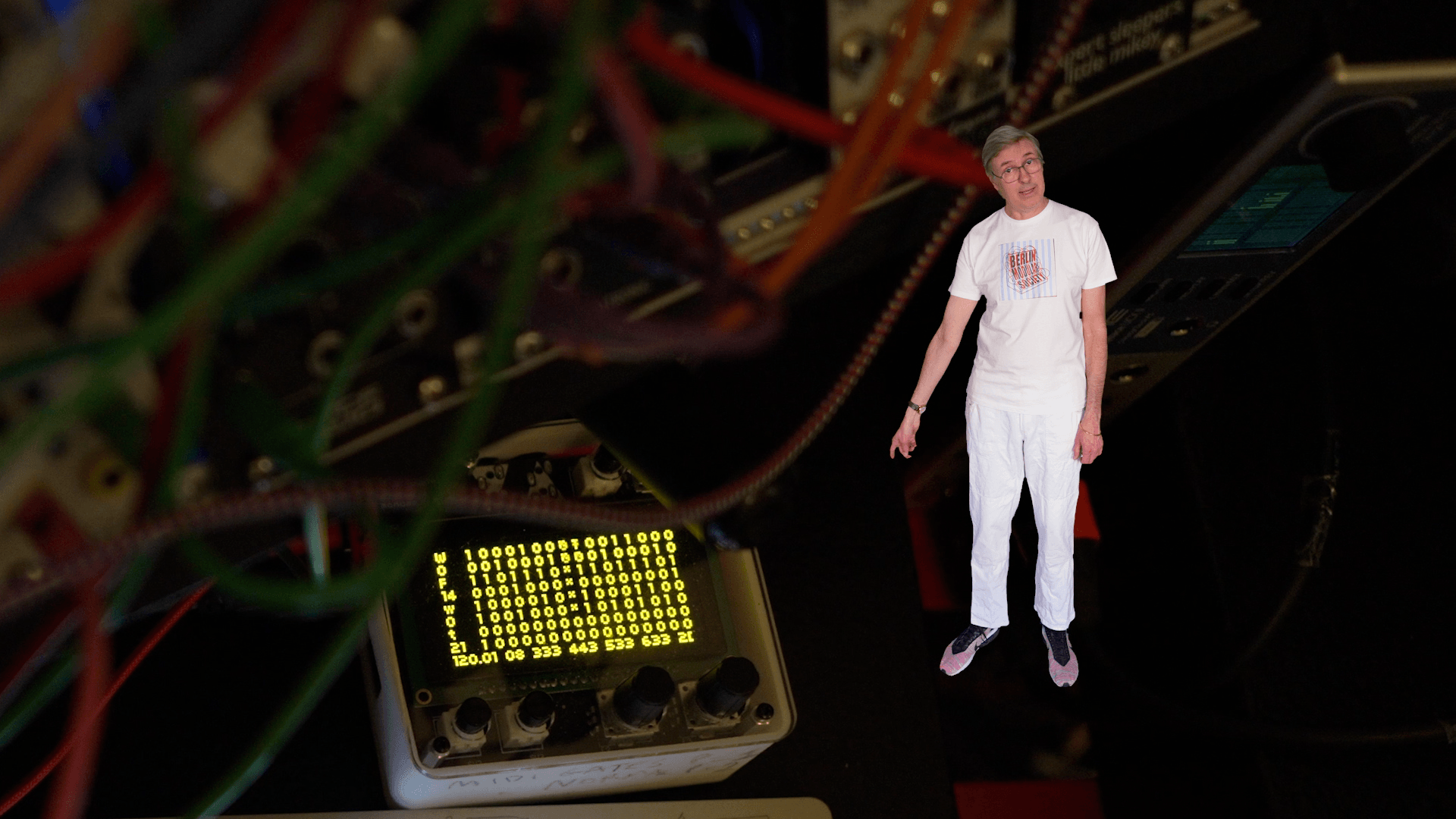A still from an explanatory video and performance for Hashidays 2023 about programming modular synthesizers with Berlin Modular Society.