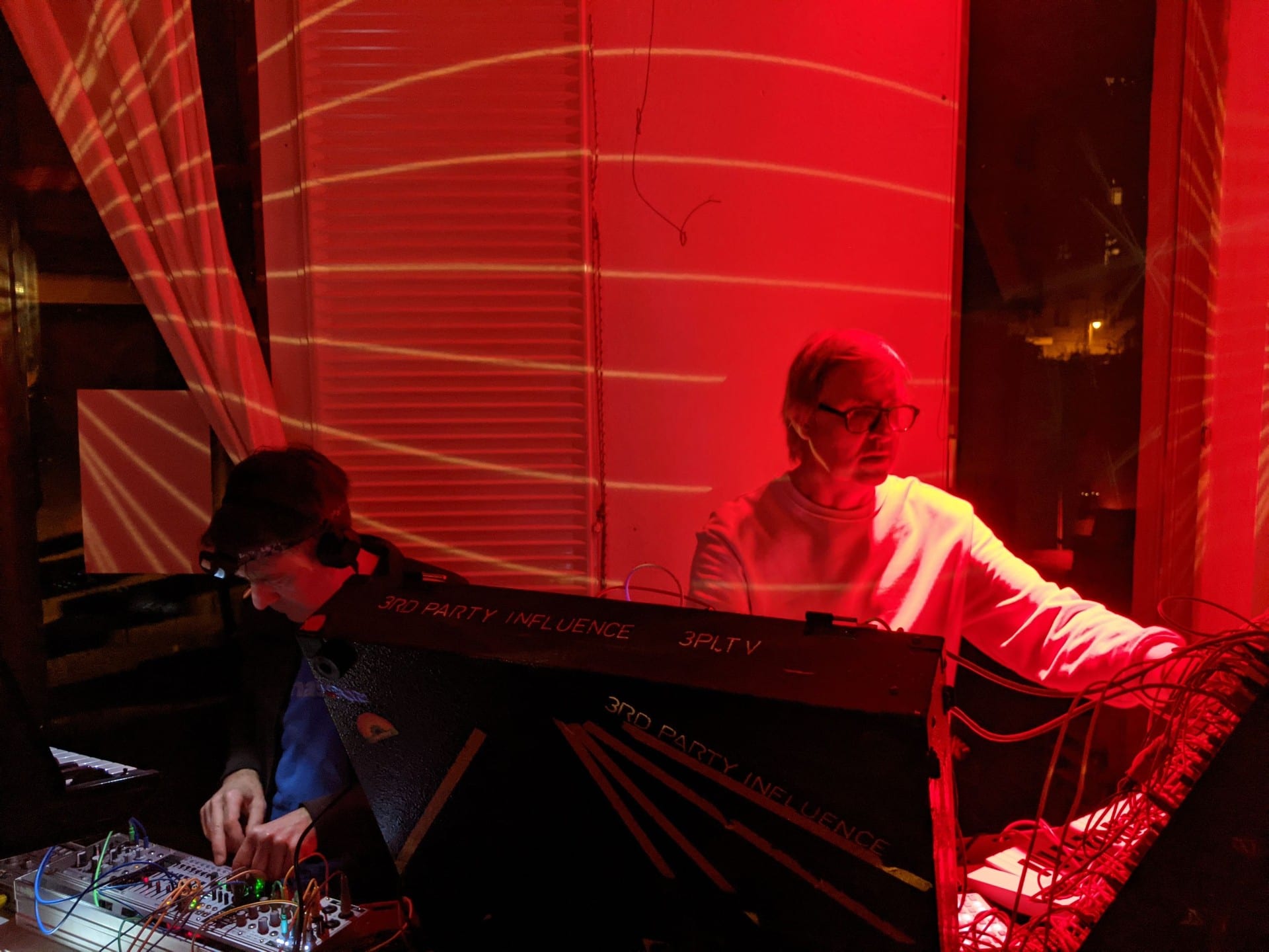 Daniel and Simon performing on the Helmholtzplatz, Oct 2024